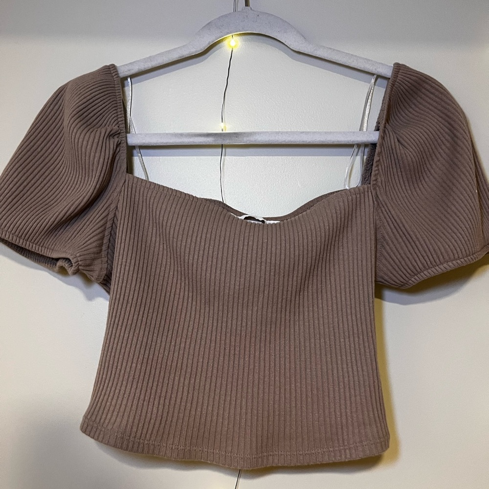 Puffy sleeves crop top